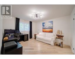 1360 Old English Lane, Oakville, ON L6M2P8 Photo 37