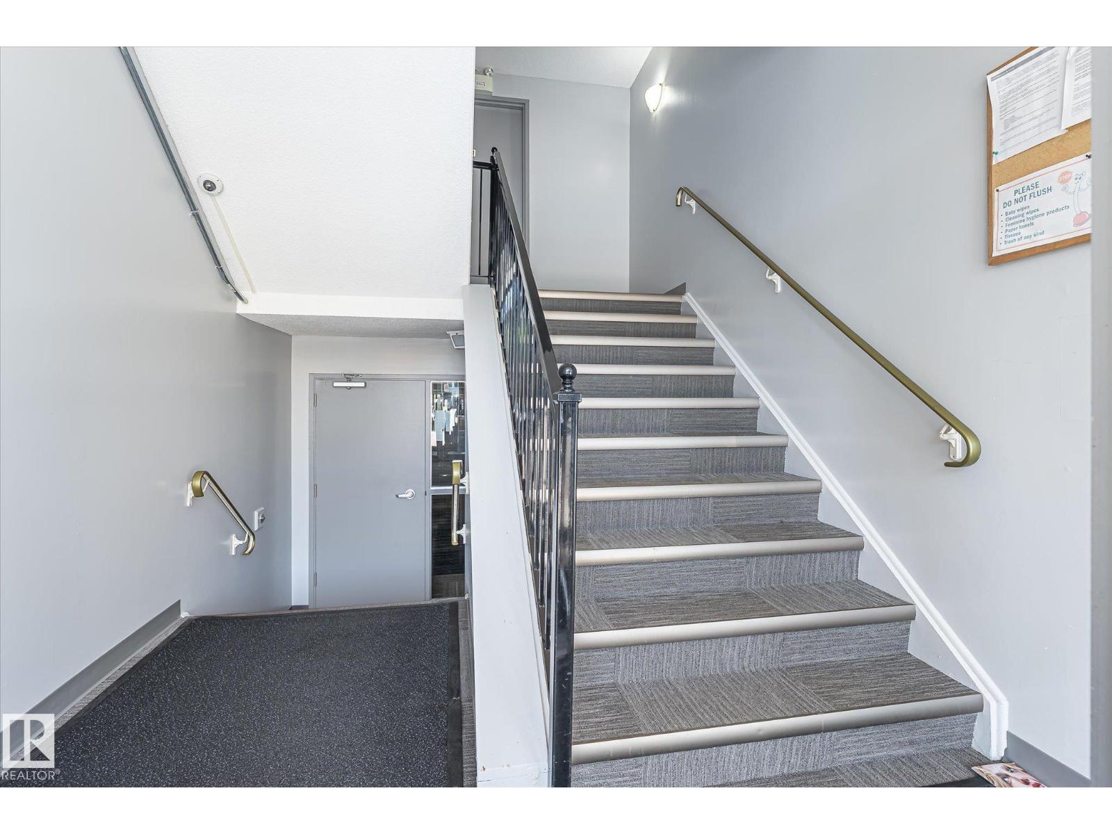 #104 7805 159 ST NW - 29