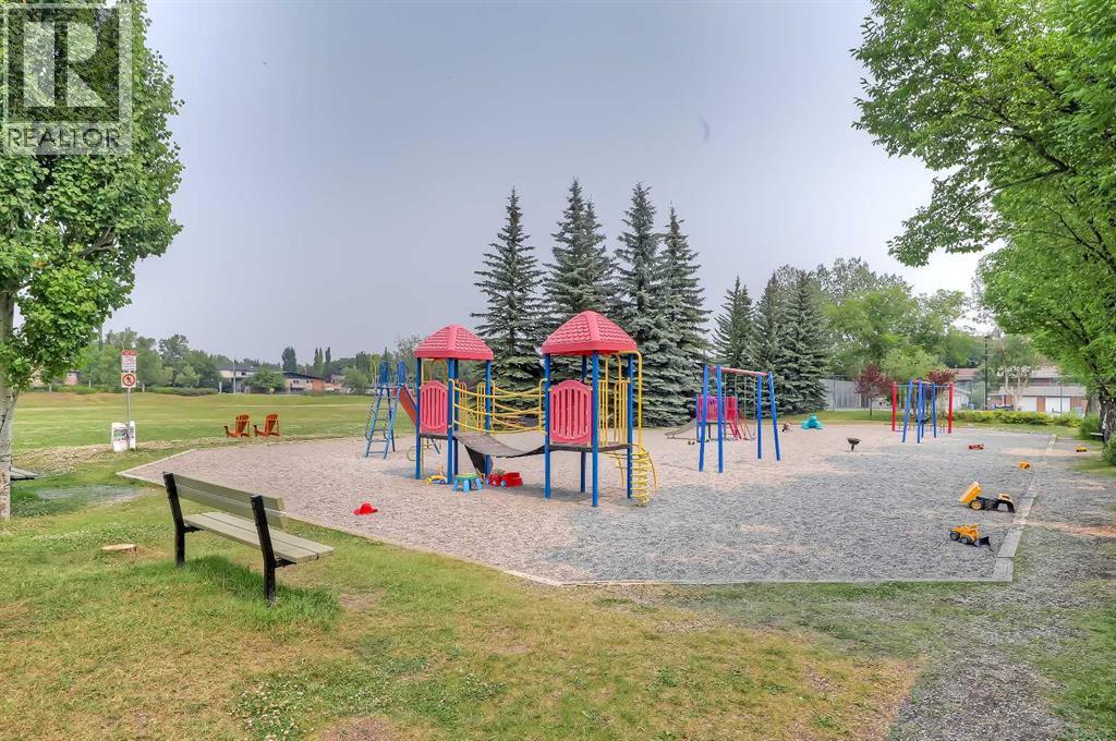 #2 1936 25A Street SW - Image 33