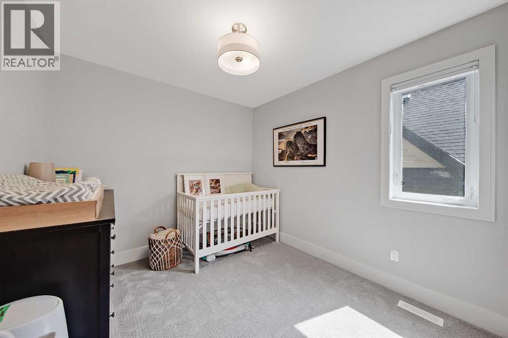 #2 1936 25A Street SW - Image 20