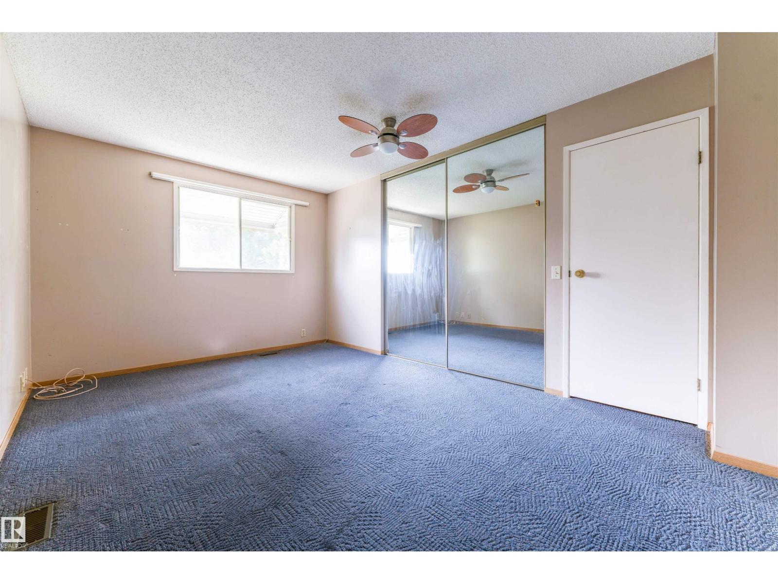 9245 54 ST NW - 20