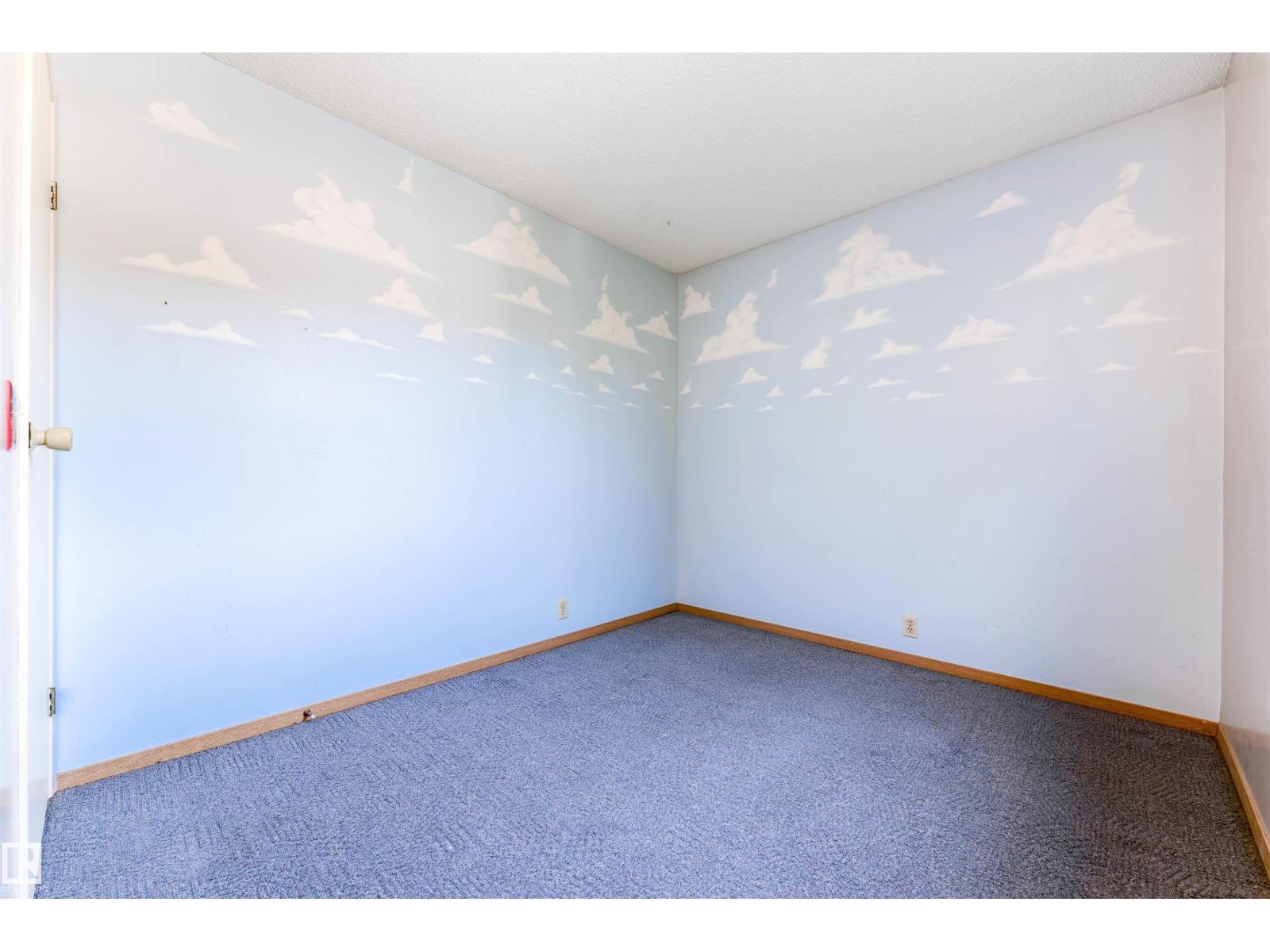 9245 54 ST NW - 25