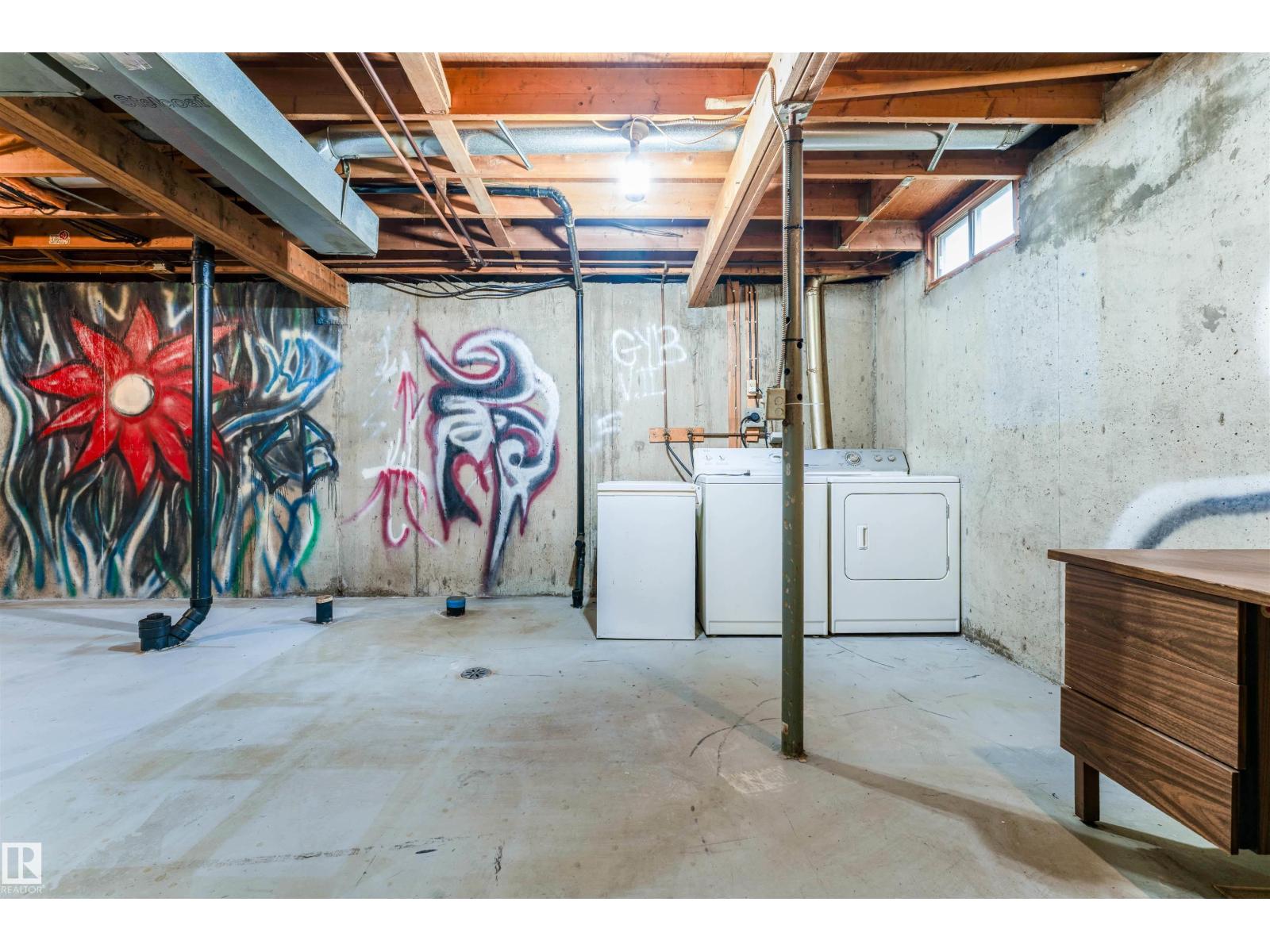 9245 54 ST NW - Image 36
