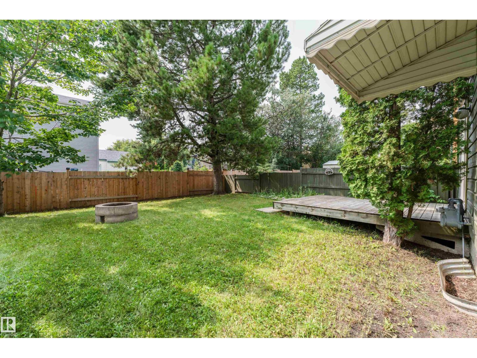 9245 54 ST NW - 39