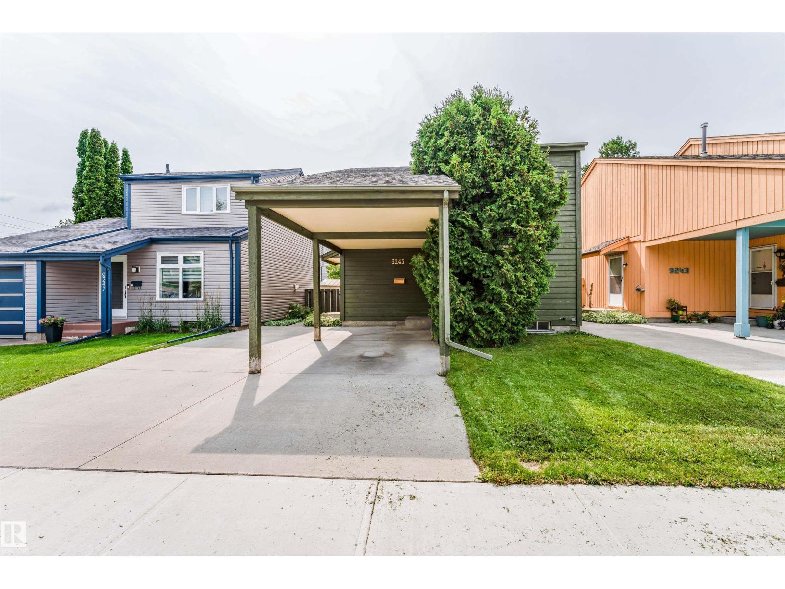 9245 54 ST NW - 64
