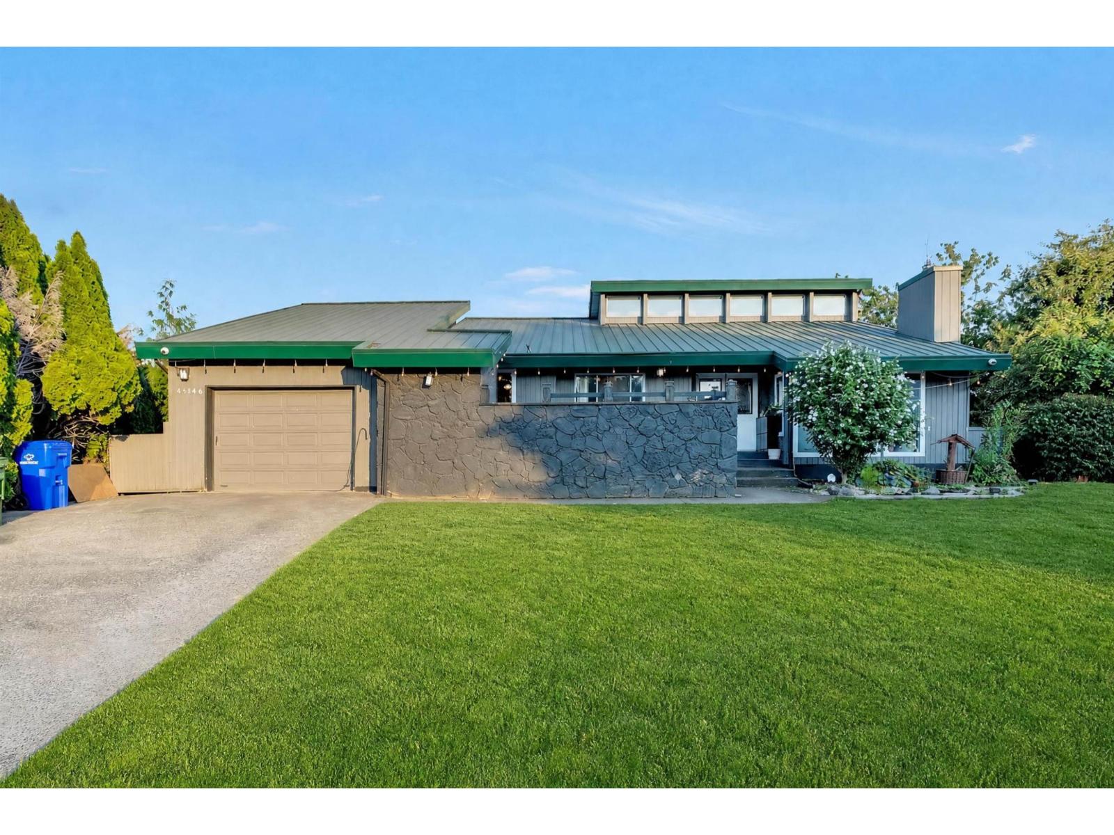 46446 ANGELA AVENUE, Chilliwack Proper South