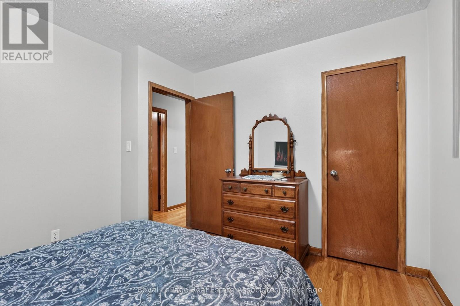 3 NORTHWOOD DRIVE - 23