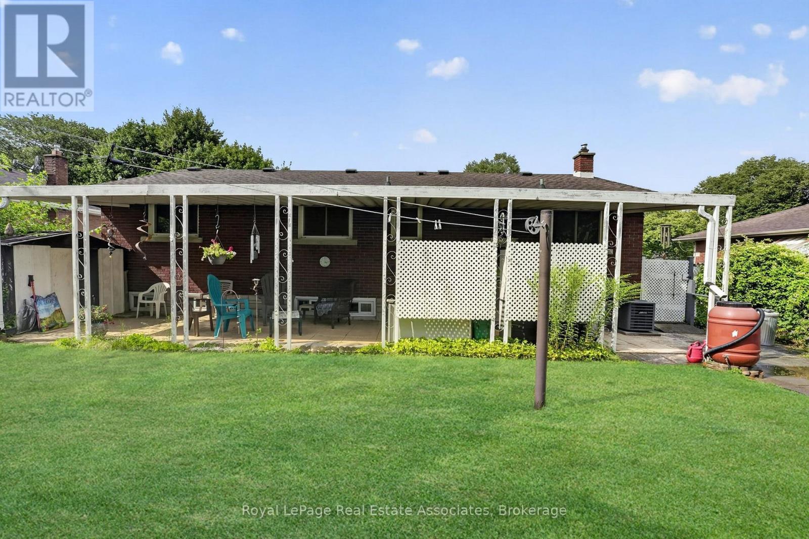 3 NORTHWOOD DRIVE - 45
