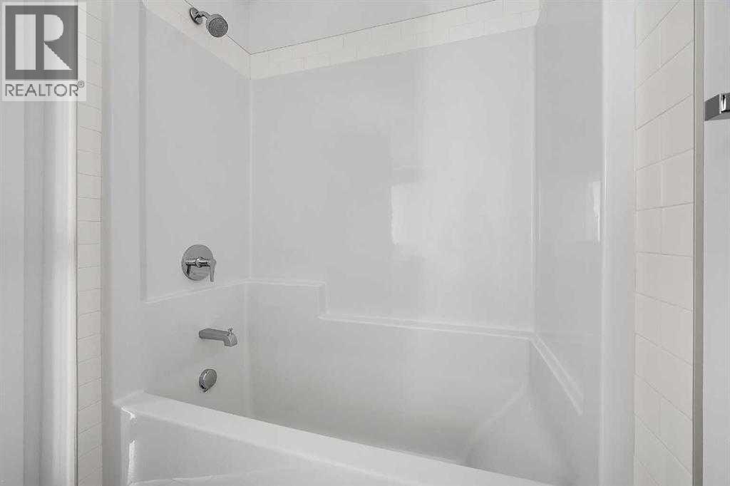693 Savanna Boulevard NE - Image 20