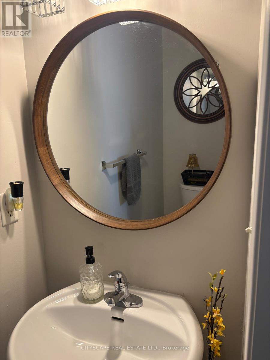 879 BENNETT BOULEVARD - 14