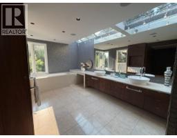 4468 Stone Crescent, West Vancouver, BC V7W1B7 Photo 17