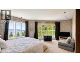 4468 Stone Crescent, West Vancouver, BC V7W1B7 Photo 13