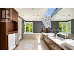4468 Stone Crescent, West Vancouver, BC V7W1B7 Photo 16
