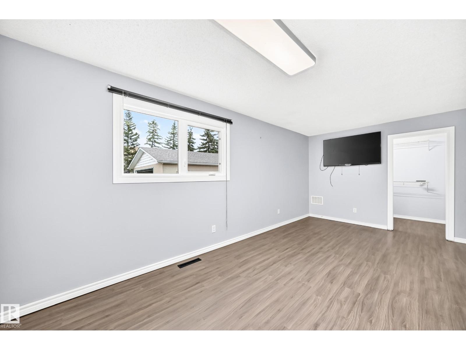 13923 70 ST NW - 21