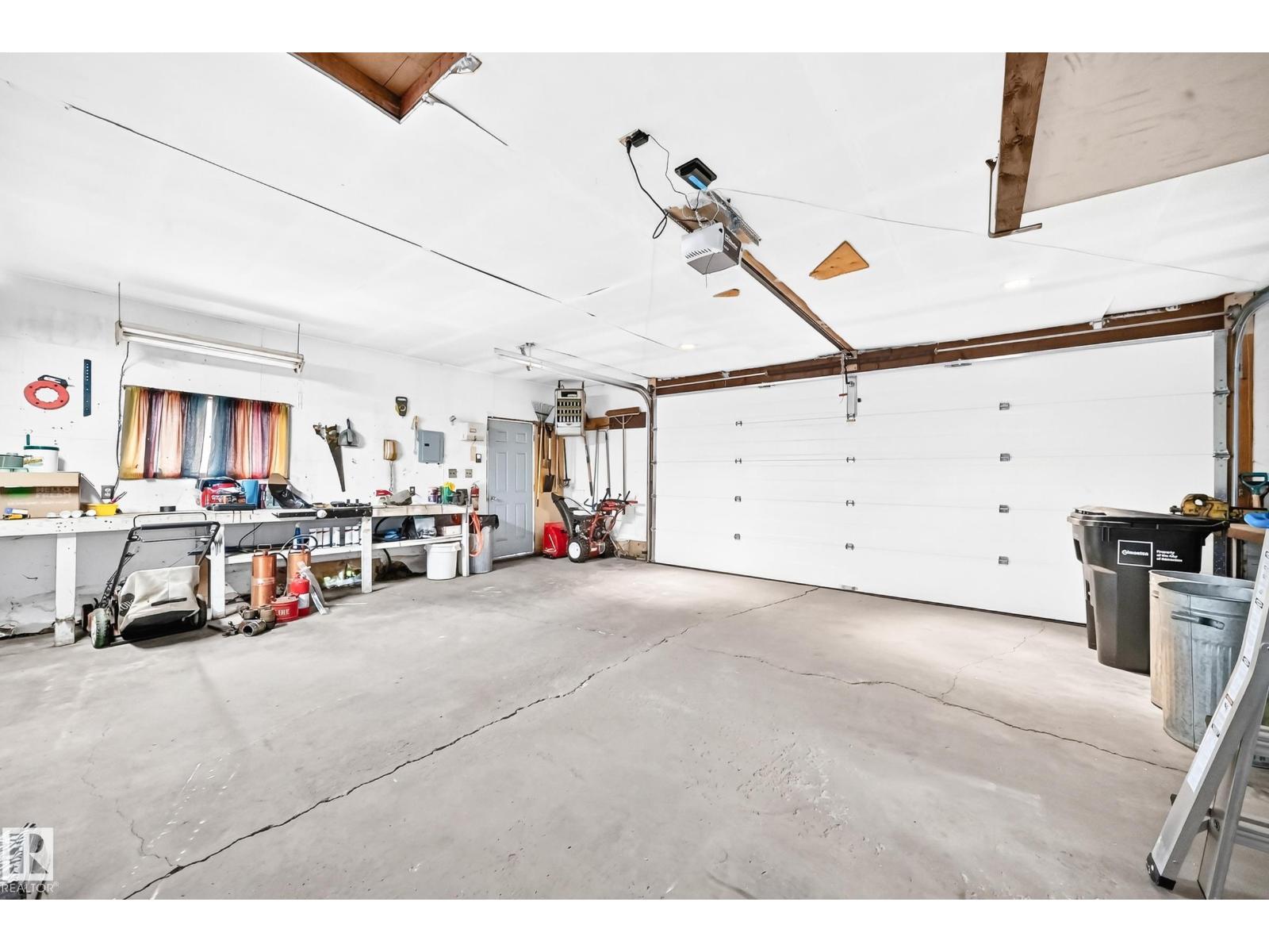 13923 70 ST NW - 50