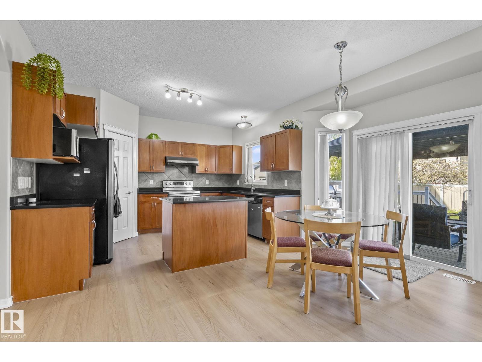 3403 23 NW - Photo 10