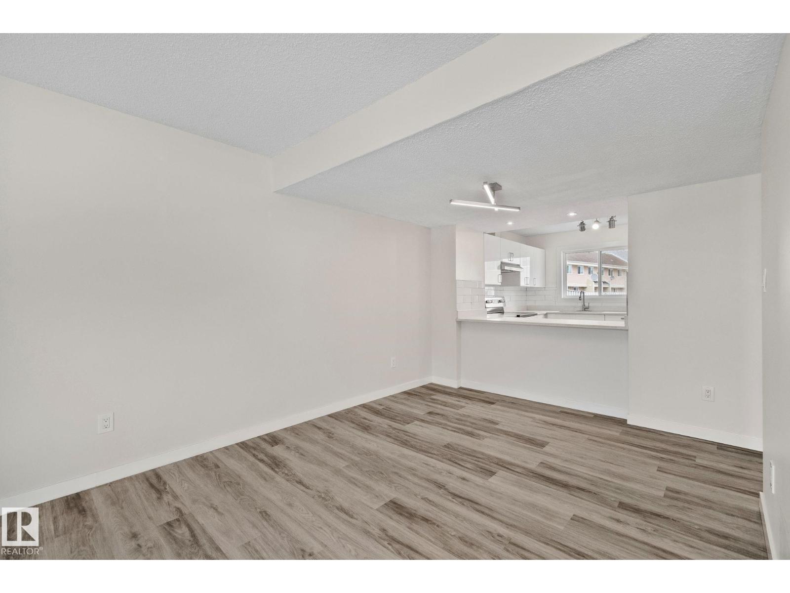 16525 100 ST NW - 20