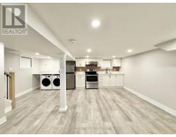 47 Chamberlain Avenue, Toronto, ON M6E4J9 Photo 16