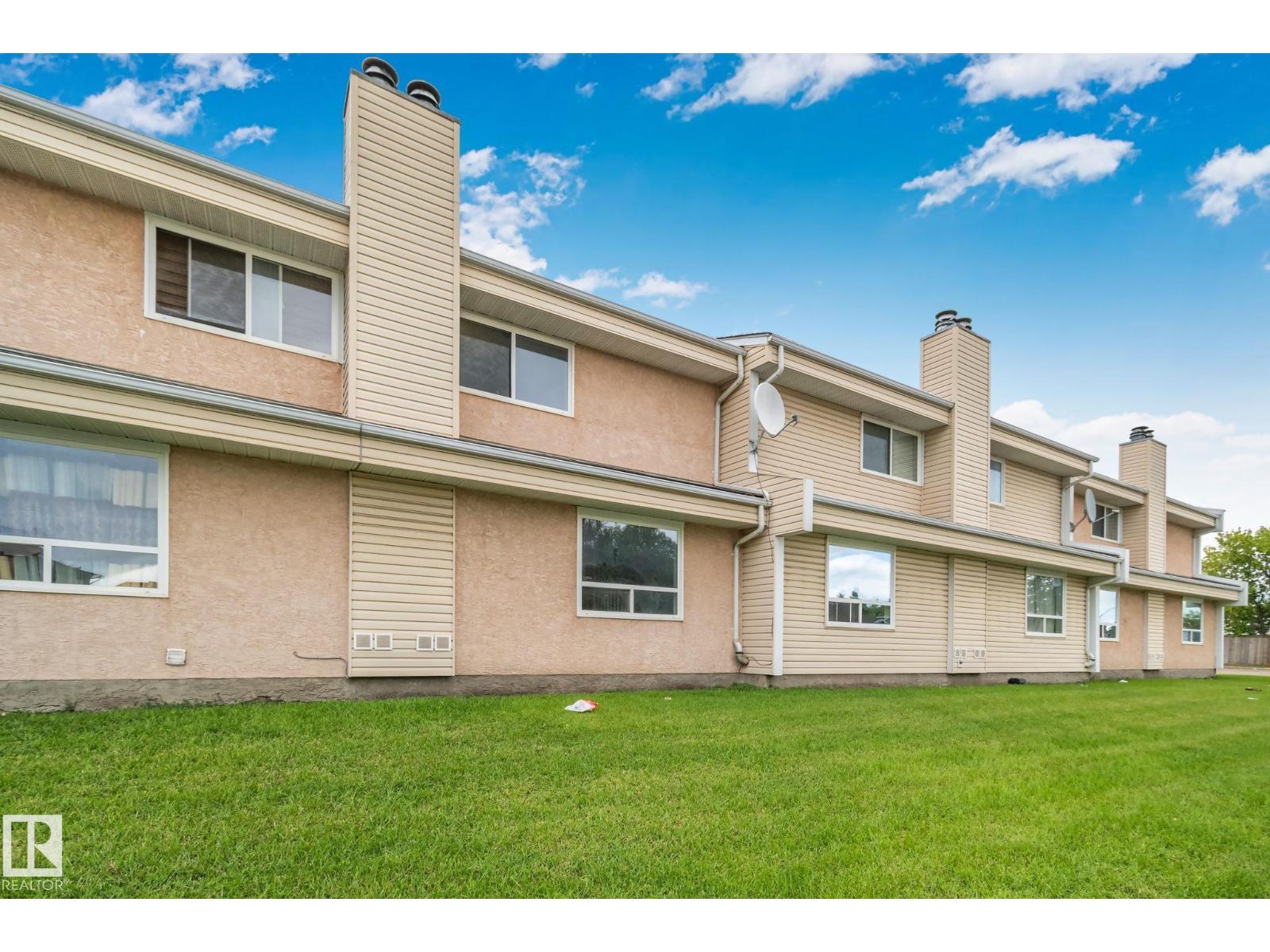 16525 100 ST NW - 28
