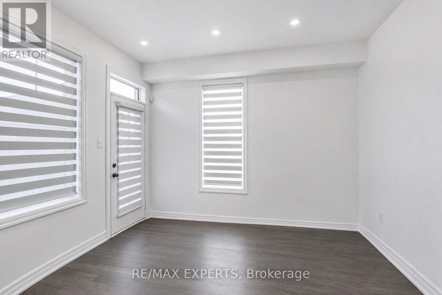 2285 MAJOR MACKENZIE DRIVE W - 15