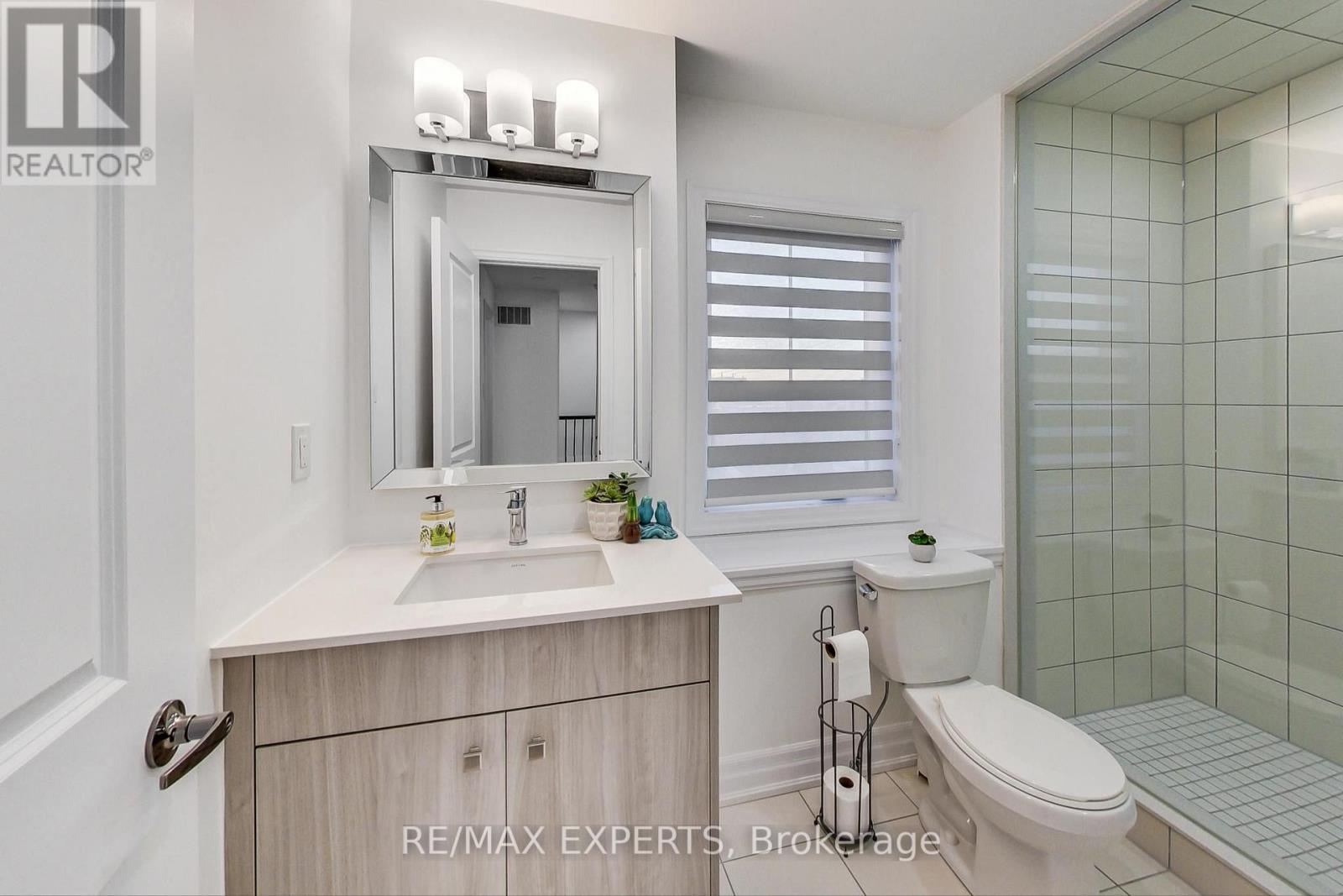 2285 MAJOR MACKENZIE DRIVE W - 29