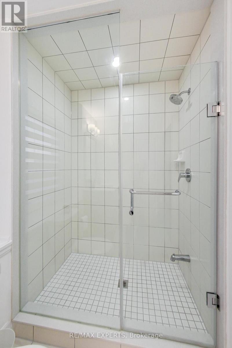 2285 MAJOR MACKENZIE DRIVE W - 30
