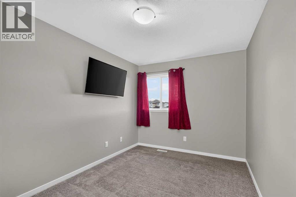 711 Beacon Hill, Fort McMurray