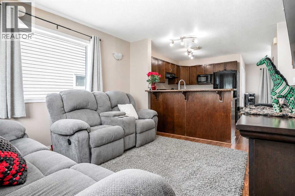312 17 Street East - Photo 7