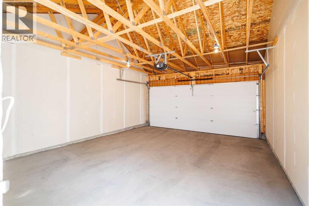 251 Lucas Boulevard NW - 32