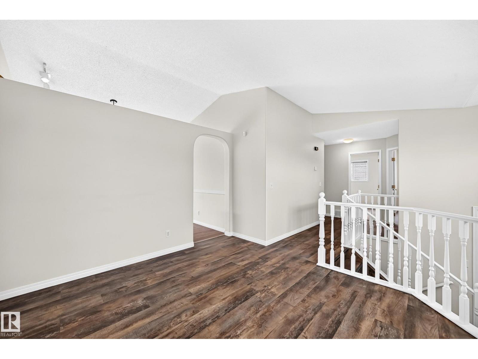 3035 134 AV NW - 4