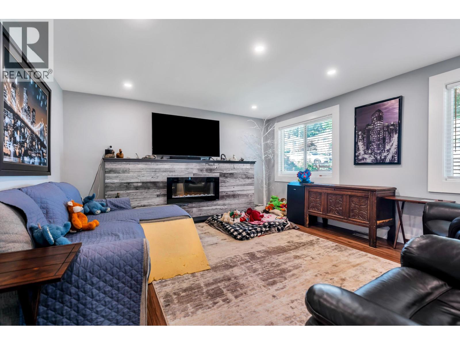 Photo of 1781 PITT RIVER ROAD 17
