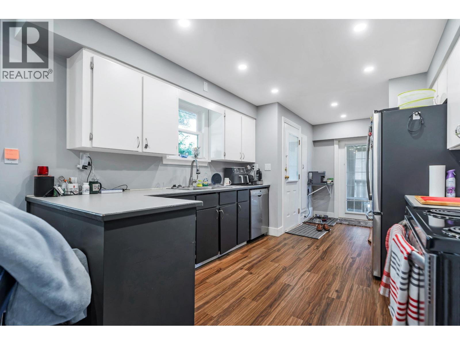 Photo of 1781 PITT RIVER ROAD 16