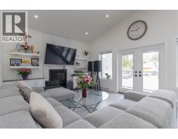 Primary Bedroom - 83 Crease Ave, Saanich, BC V8Z1S6 Photo 6