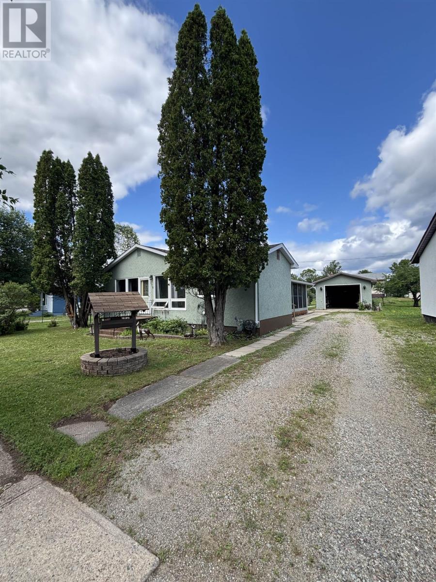 170 Pine Crescent, Atikokan — photo 2