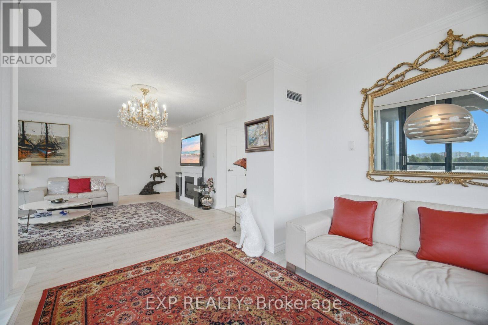 #410 7440 BATHURST STREET - 13