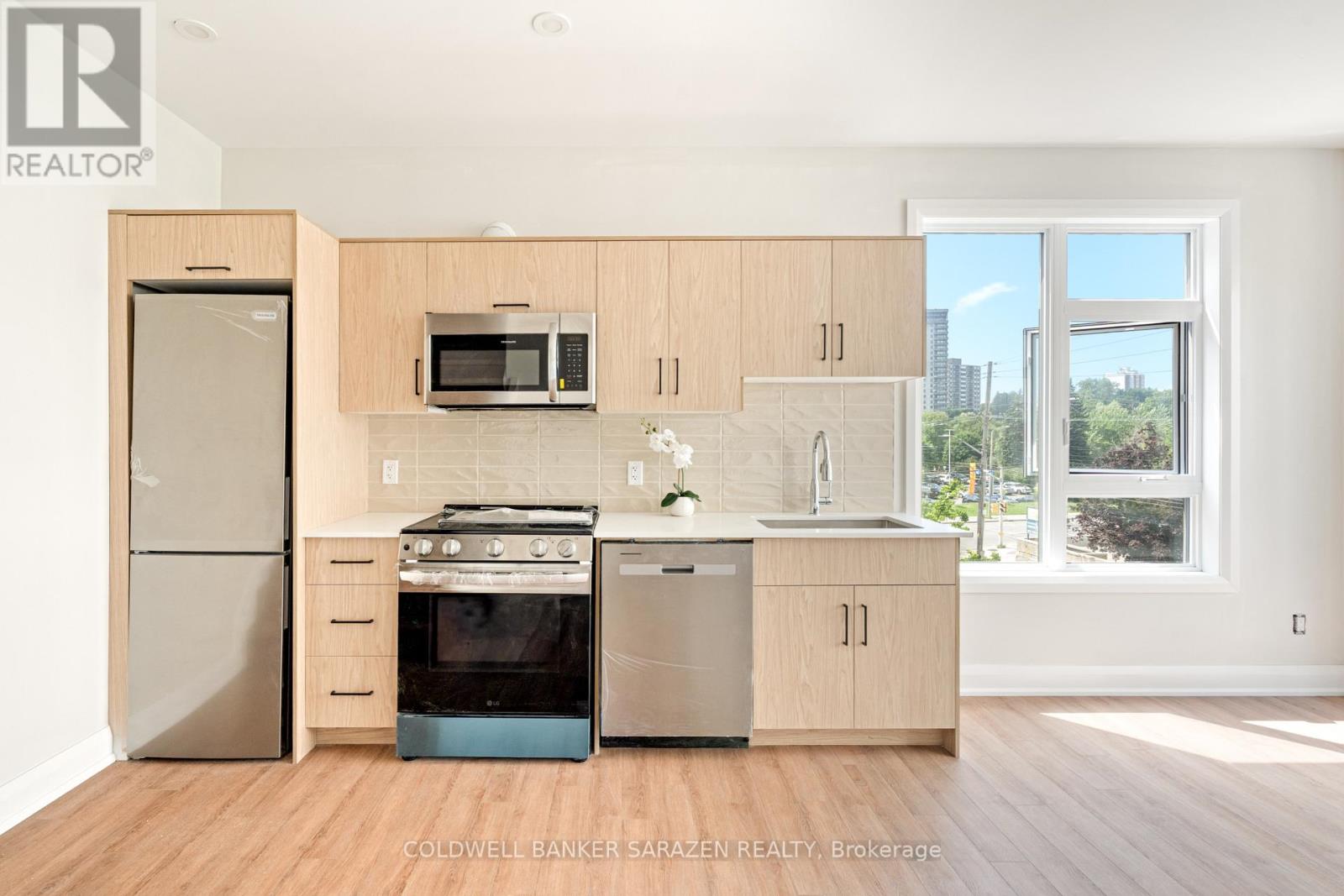 3 Bed, 2 Bath Multi-Family for Rent in Ottawa – 301 – 10 MCARTHUR AVENUE, Ottawa – MLS# X13655092 - Image 6