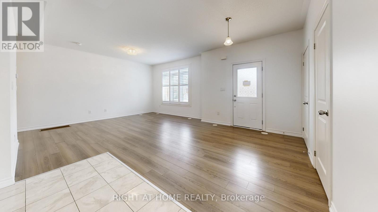 #16 2710 WILLIAM JACKSON DRIVE E - 10