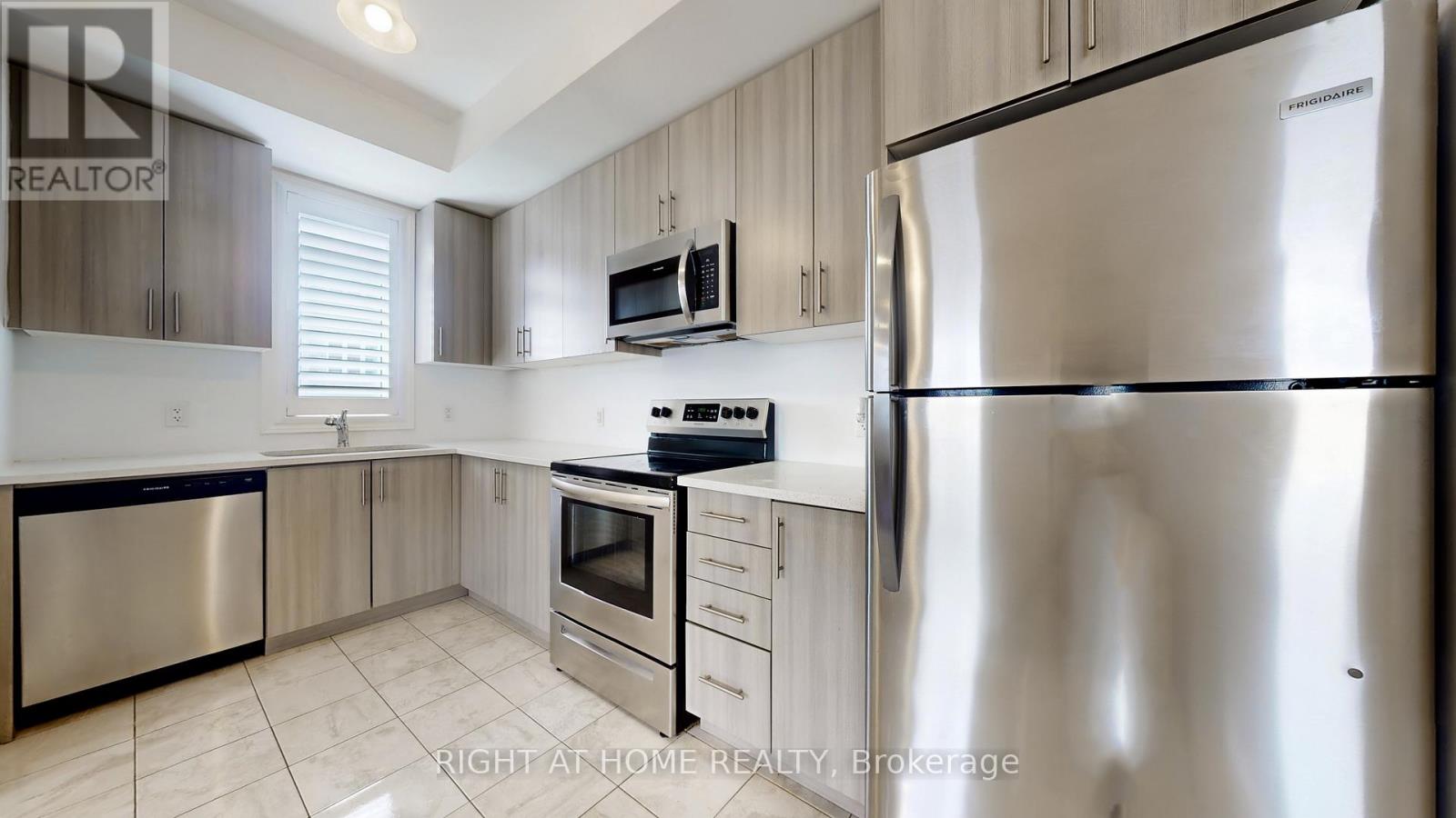 #16 2710 WILLIAM JACKSON DRIVE E - 16