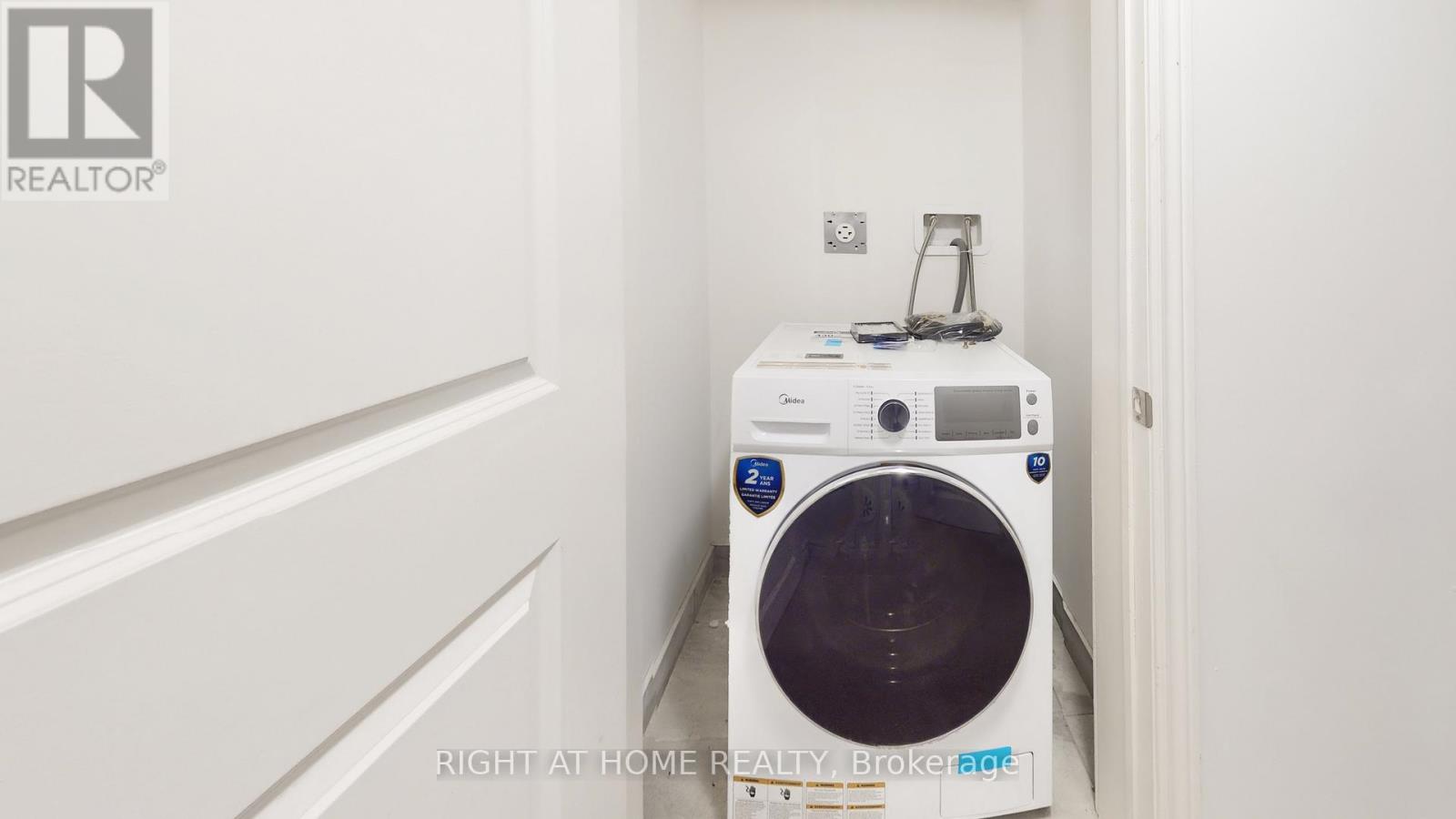 #16 2710 WILLIAM JACKSON DRIVE E - 31