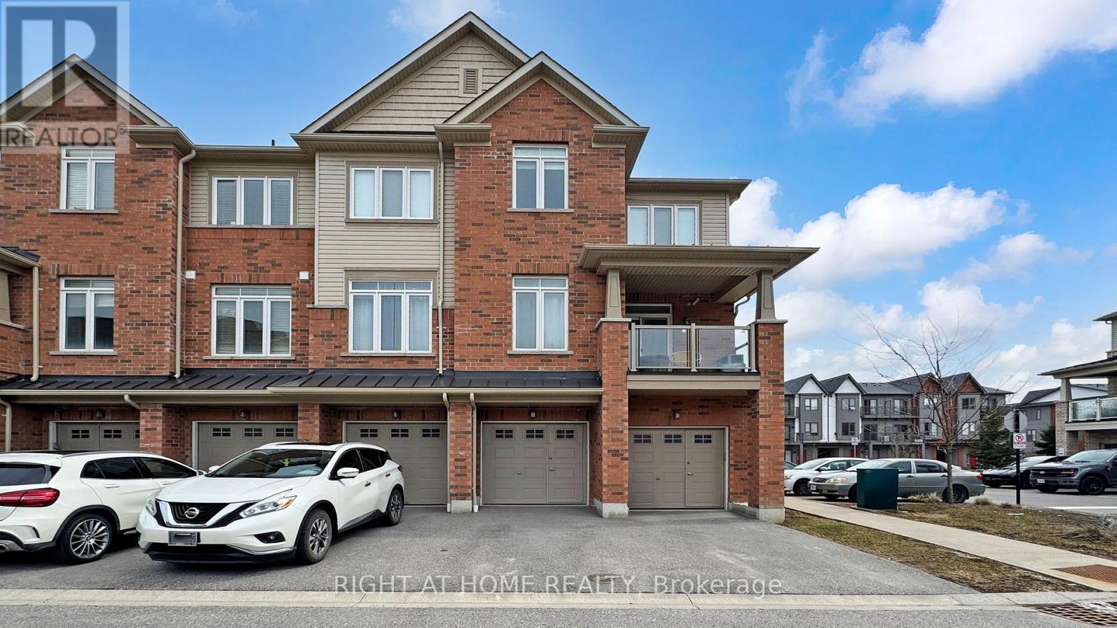 #16 2710 WILLIAM JACKSON DRIVE E - 32