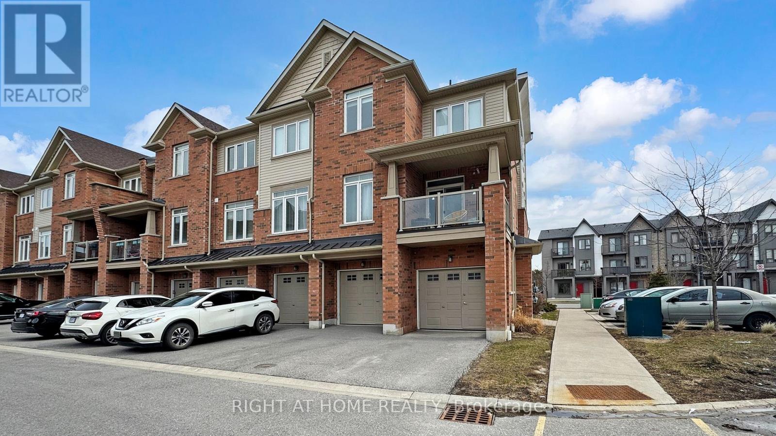 #16 2710 WILLIAM JACKSON DRIVE E - 34