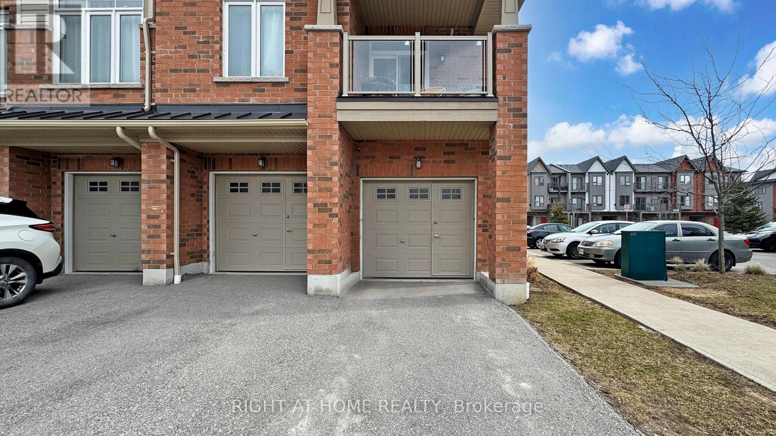 #16 2710 WILLIAM JACKSON DRIVE E - 35