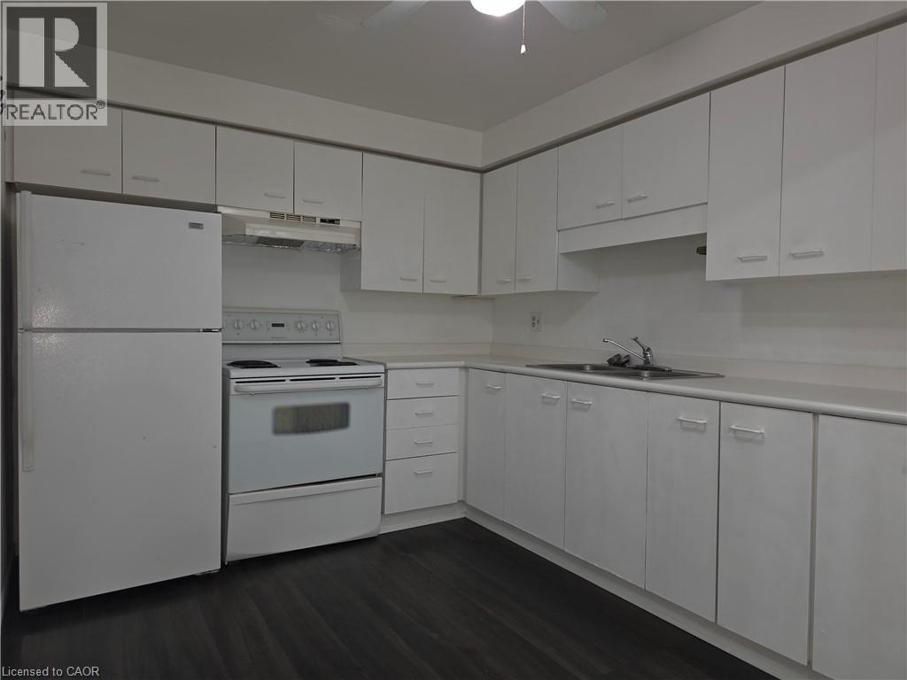 565 GREENFIELD Avenue Unit# 902 — photo 2