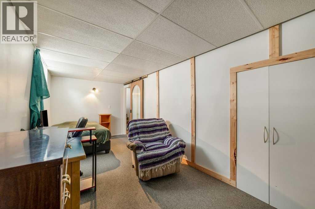 178 Peigan Court West - Photo 30