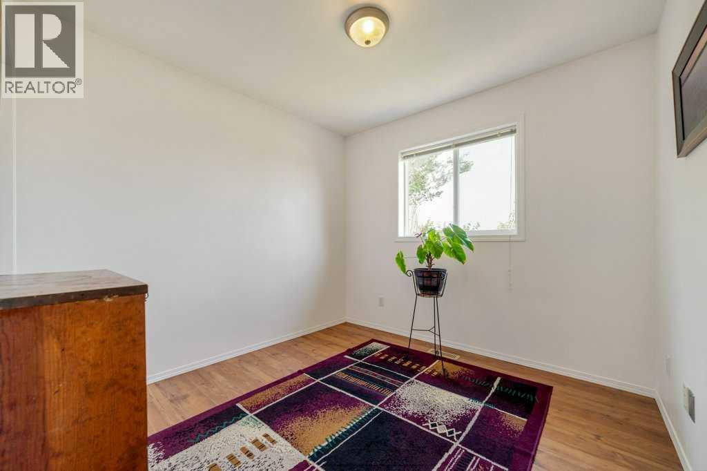 178 Peigan Court West - Photo 18