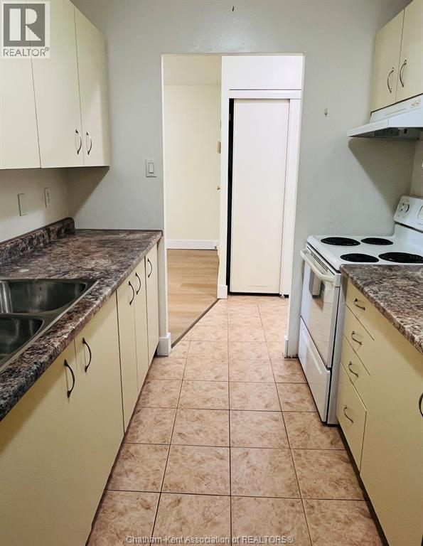#406 130 PARK AVENUE East - 29