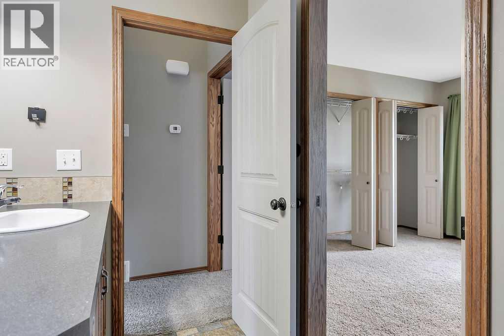 12 Kensington Close - 24