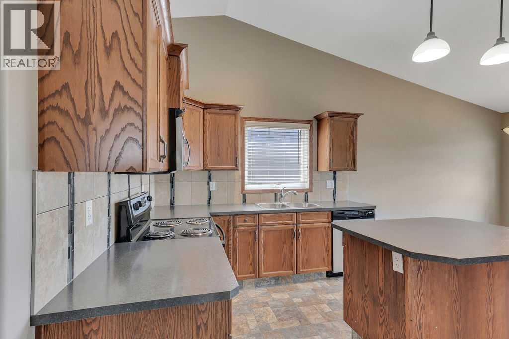 12 Kensington Close - 11