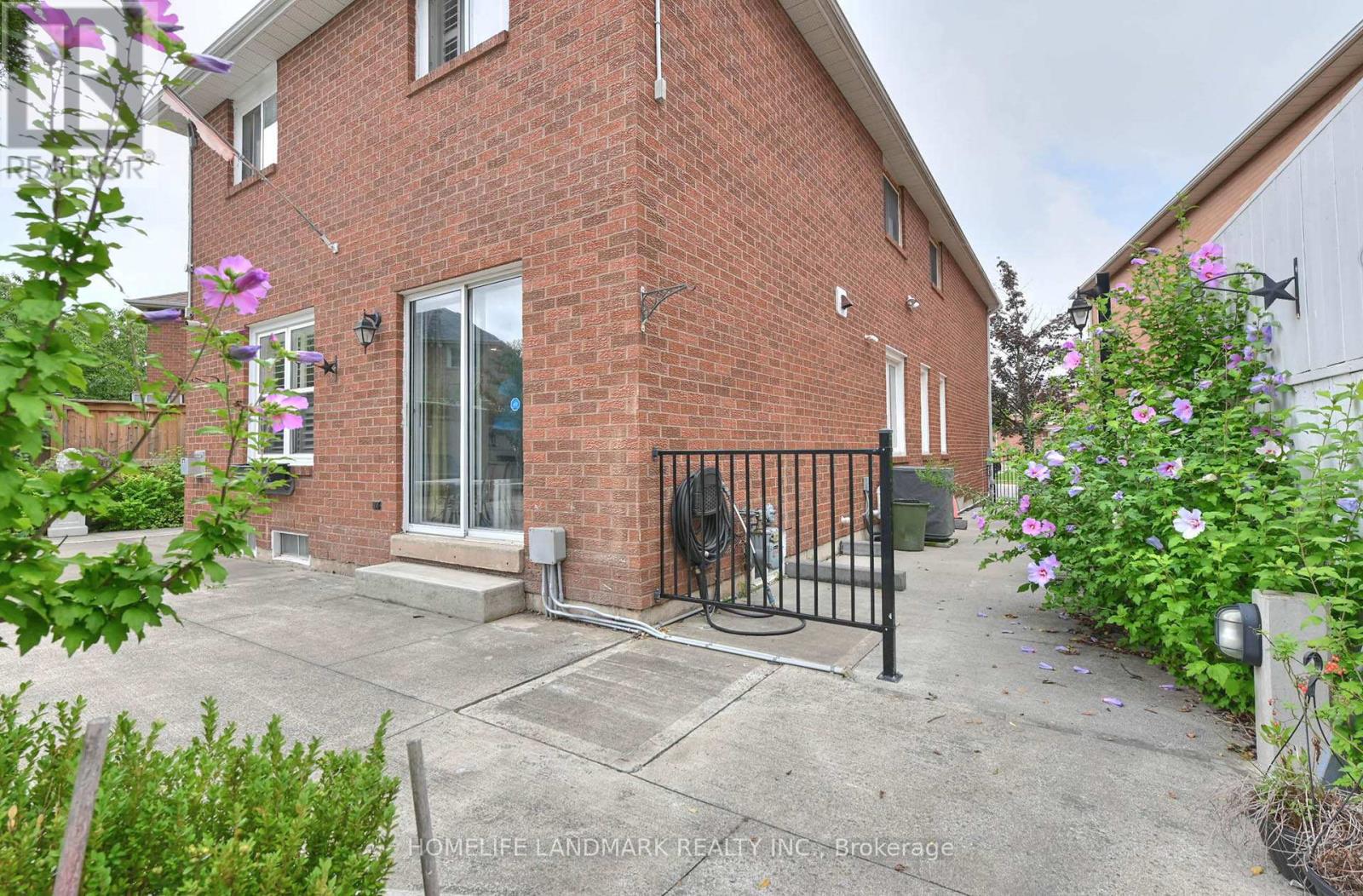 132 MUIRLAND CRESCENT - 39