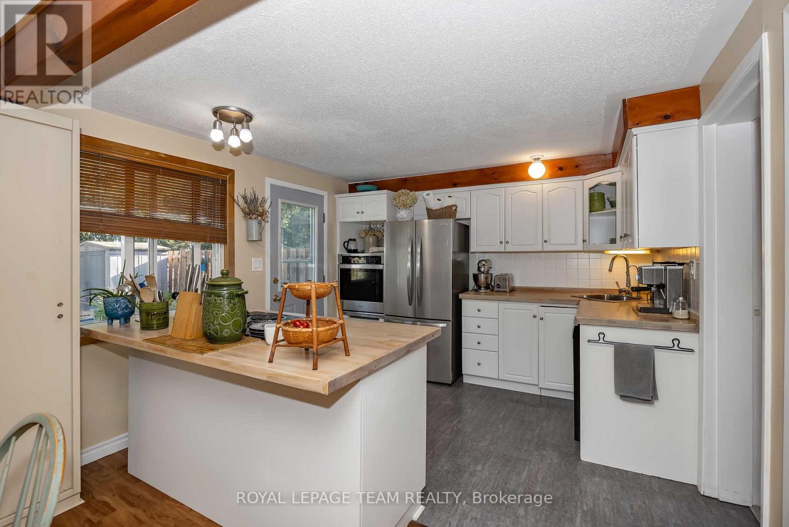 #F 1516 BEAVERPOND DRIVE - 13